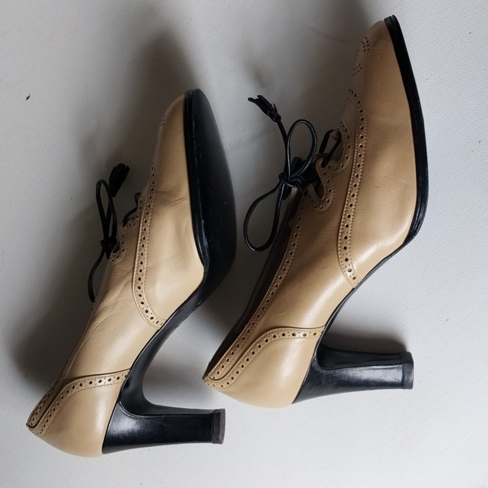 CHANEL Lace Up Booties High Heel Tan Càp Toe Size 38.5 - Picture 7 of 11